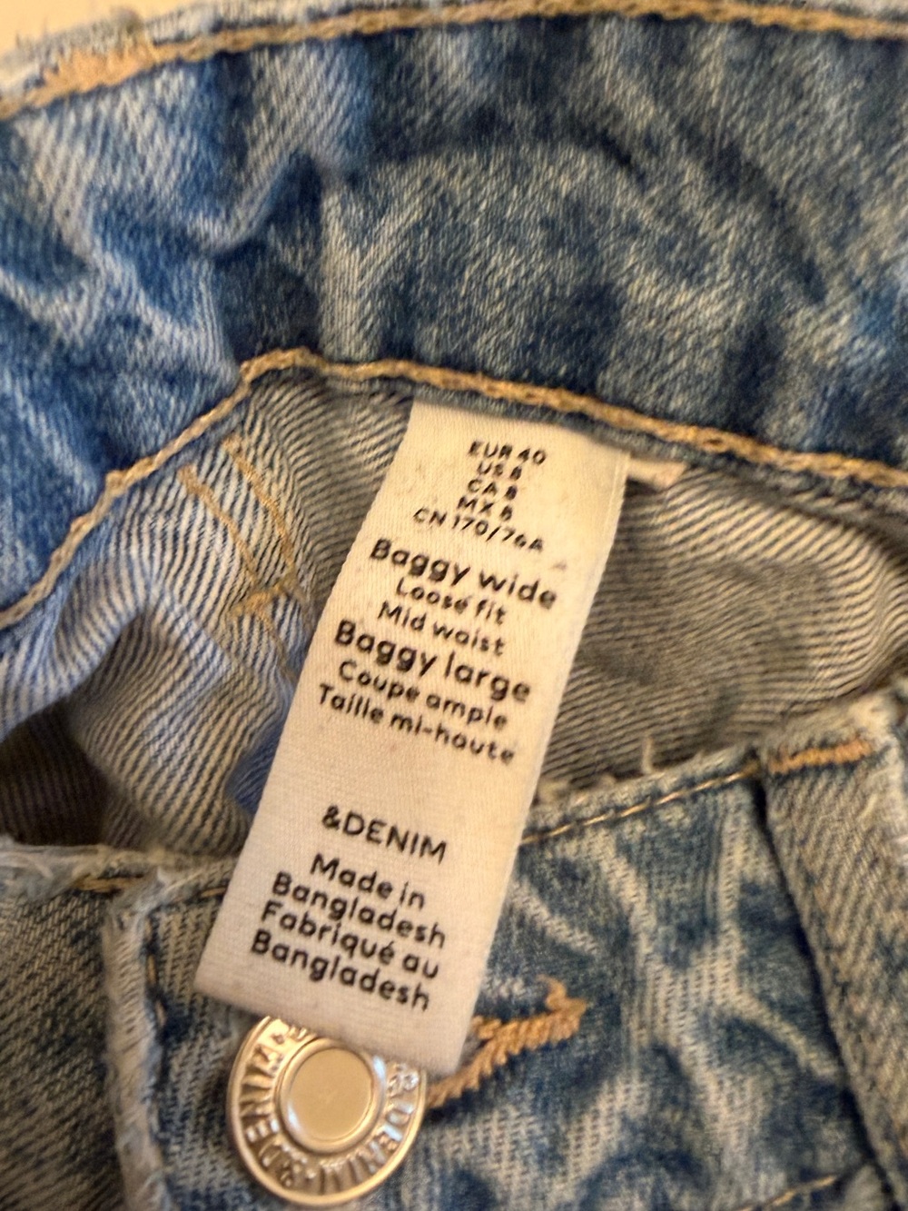 H&M Women's Light Blue Boyfriend Jeans - Picture 2 of 5